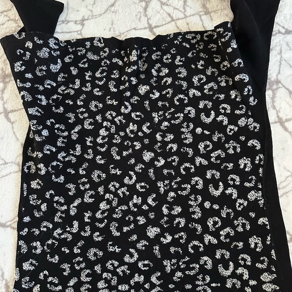 ARMANI EXCHANGE Black Gray Leopard Face Knit Pullover  Top M, Rare, Preppy, Logo - Picture 4 of 12